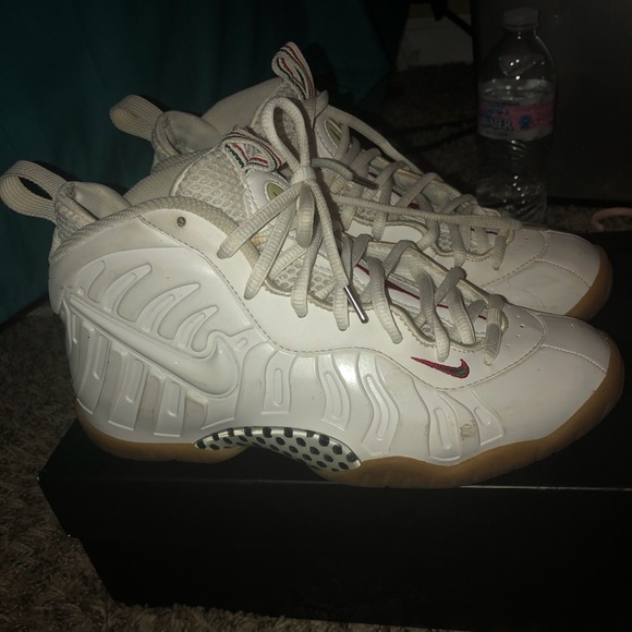 White Gucci X Nike Foamposite - Picture 4 of 5